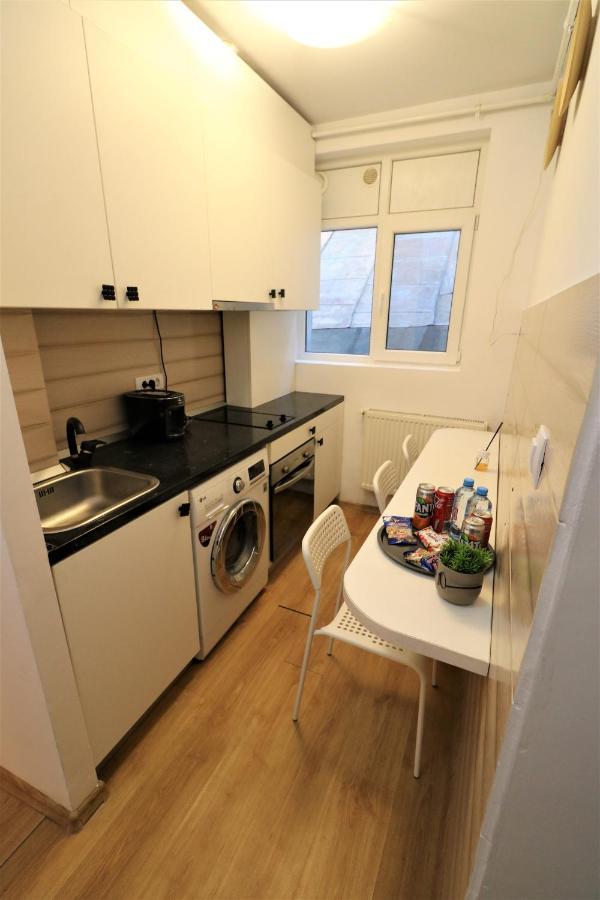 Cozy Old Town Apartment - Free Minibar بوخارست المظهر الخارجي الصورة